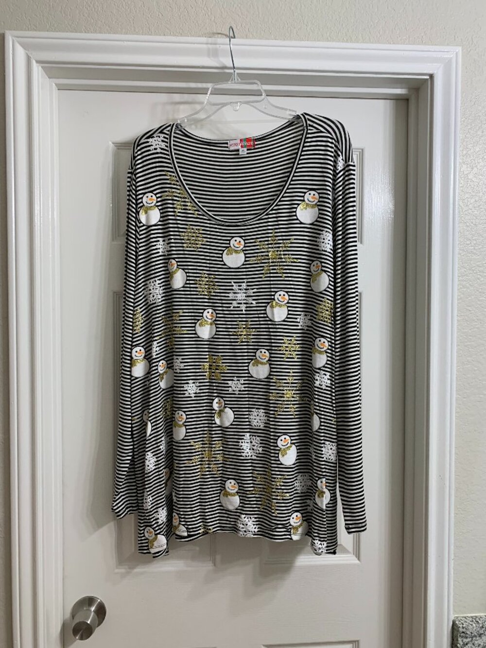 Merry Wear Women's Black and White Striped Snowman Shirt, Size 3X (NWT)